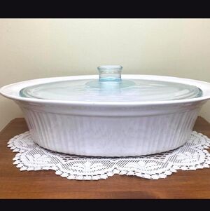 Oval White Ceramic Baking Dish with Glass Lid